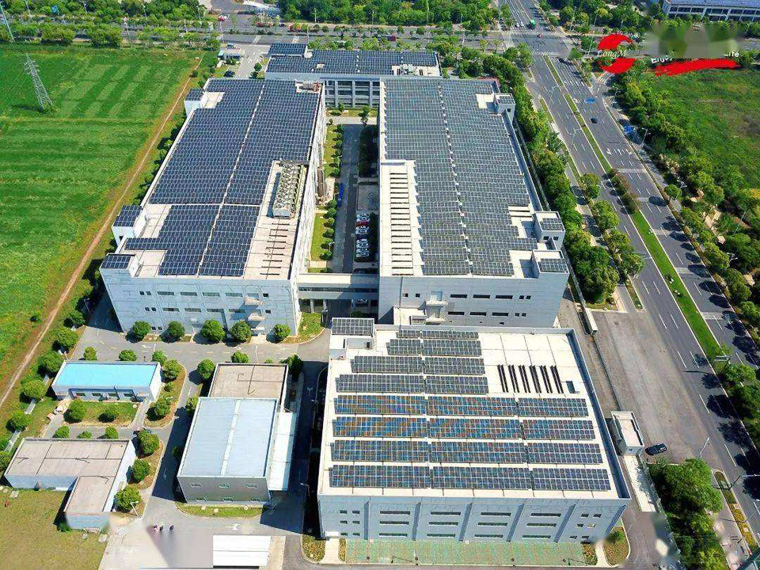 智慧光伏智能化運(yùn)維,光伏電站智能運(yùn)維融合了哪些技術(shù)